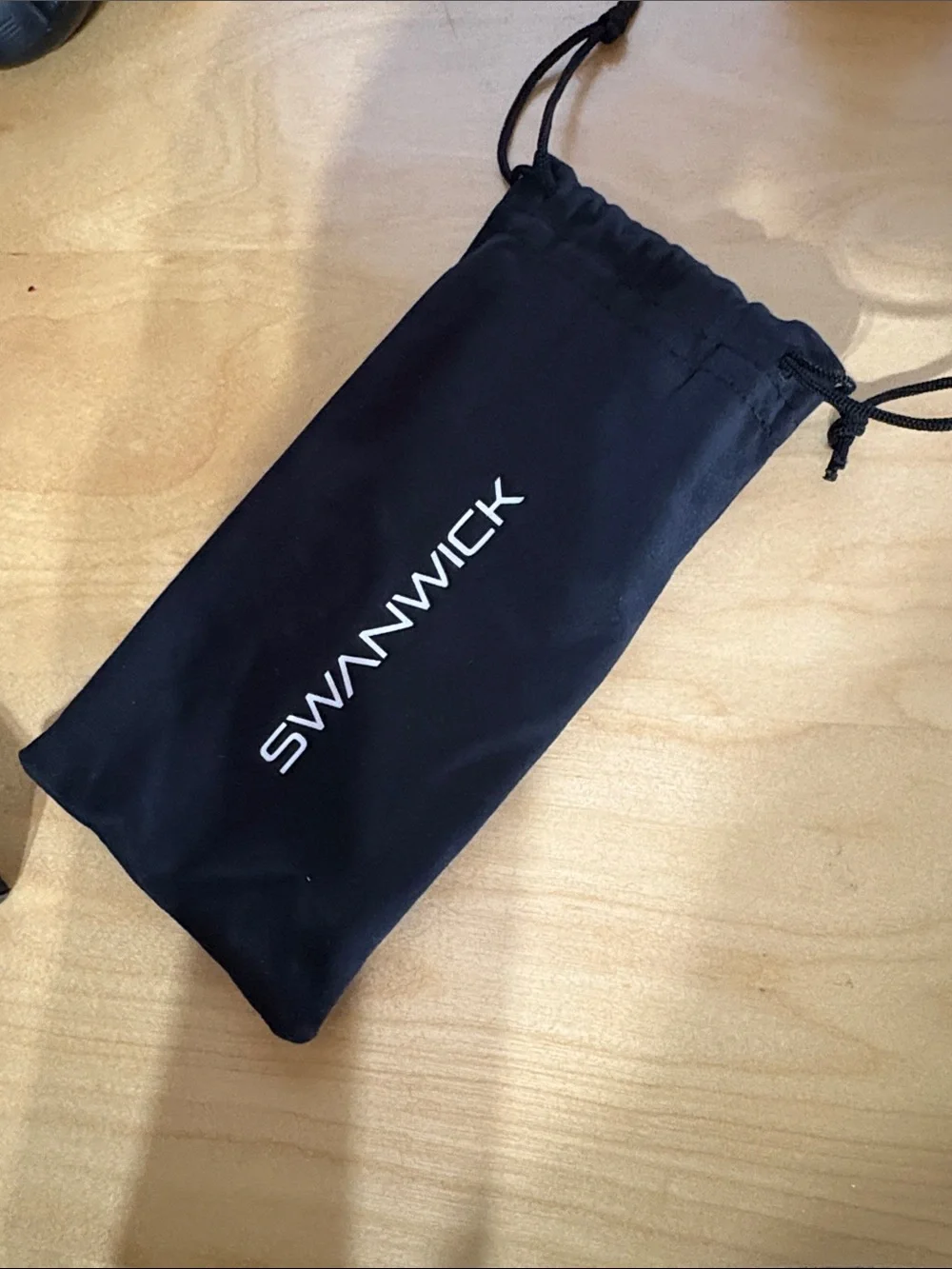 Swanwick Glasses Swannies Night Classic Black. Blue light blocking